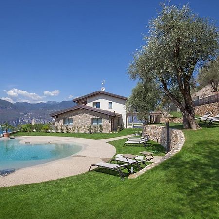 Villa Divina22- Apt Icona Con Piscina E Vista Lago Castelletto Di Brenzone Exterior foto